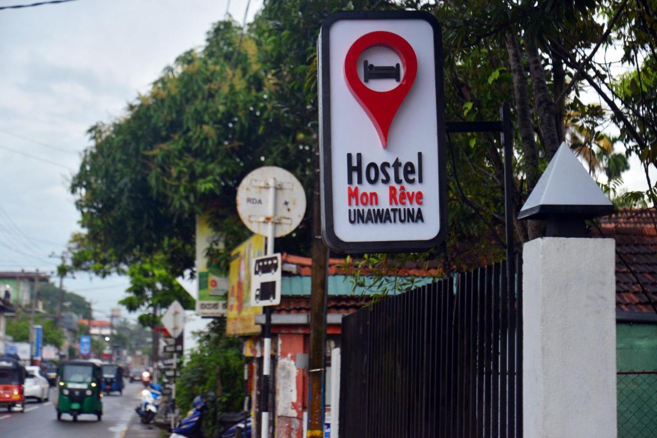 Hostel Mon Reve, Unawatuna Exterior photo