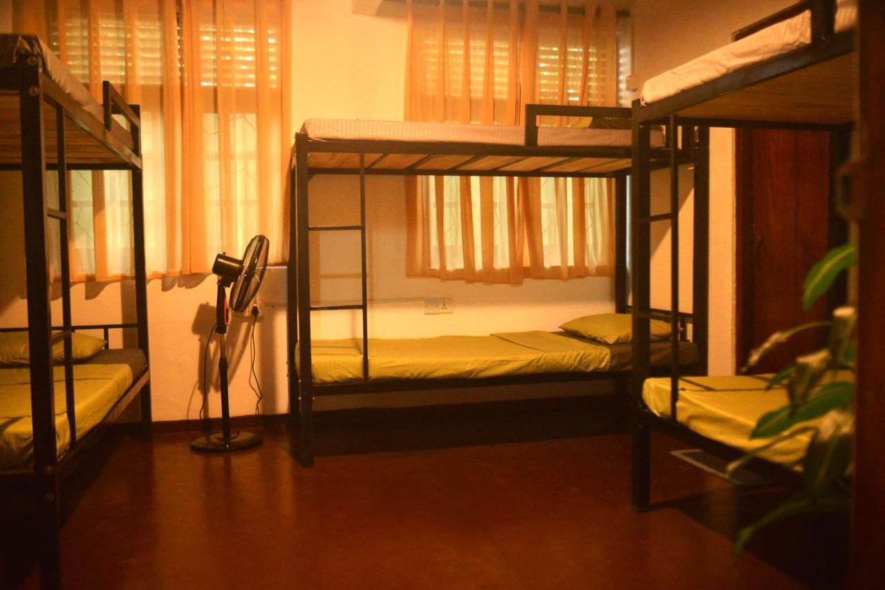 Hostel Mon Reve, Unawatuna Exterior photo