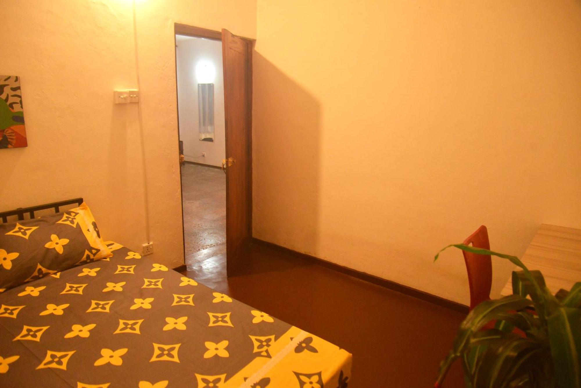 Hostel Mon Reve, Unawatuna Exterior photo
